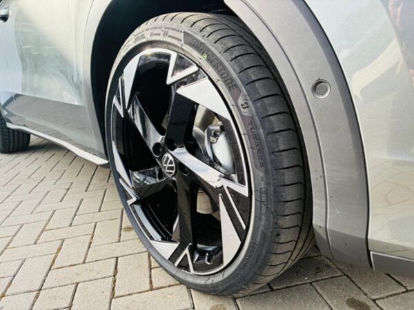 Volkswagen T-Roc R-Line 1.5l eTSI 7-Gang-DSG bild 7