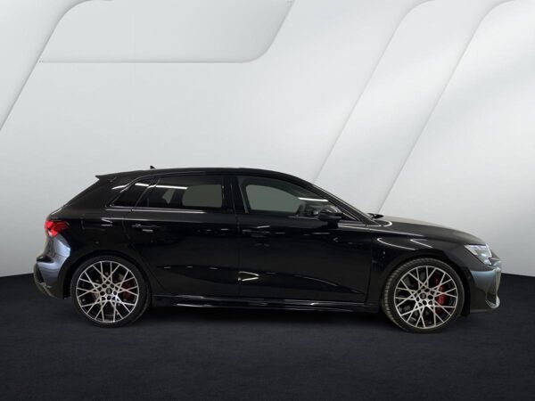 Audi RS3 Sportback TFSI qauttro - kurzfristig verfügbar ! bild 5