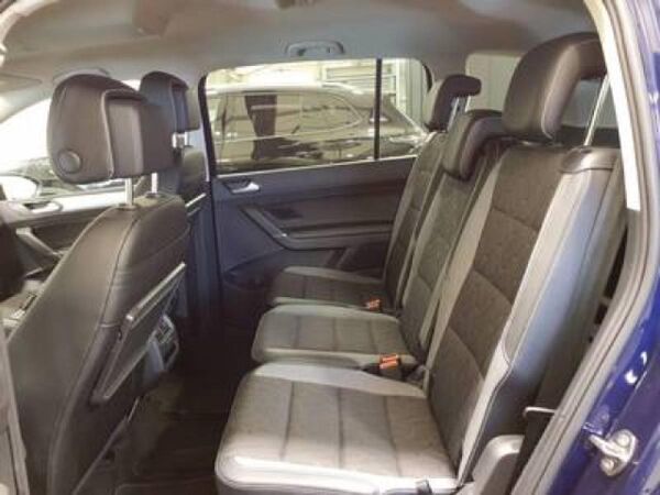 Volkswagen Touran 1.5 TSI DSG Comfortline 7-SITZER NAVI bild 6