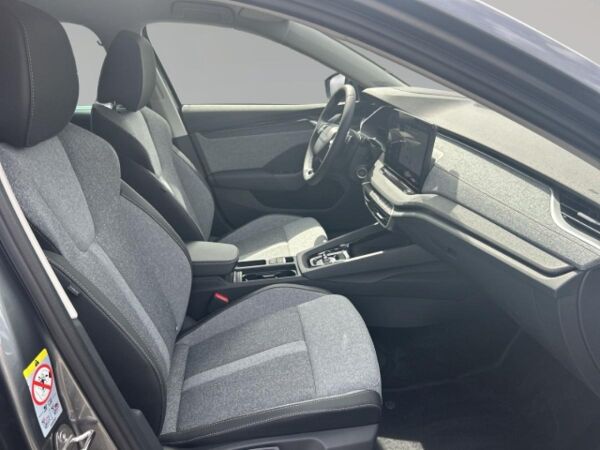 Skoda Octavia Combi 2.0 TSI 4x4 Selection, 18'', LED bild 7