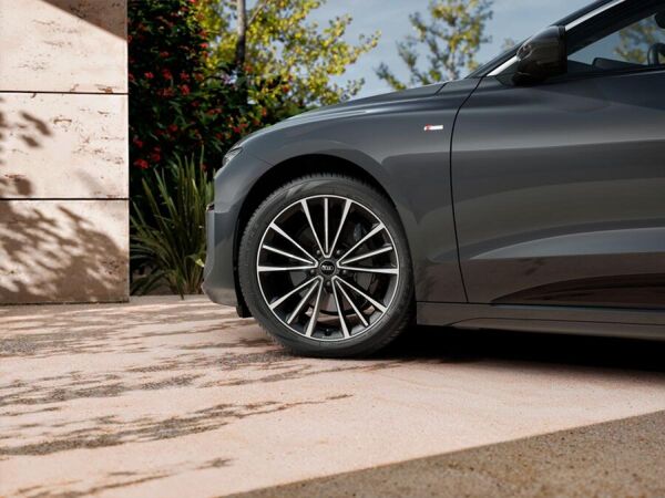 Audi A6 e-tron Avant S line business e-tron quattro 315 kW bild 4