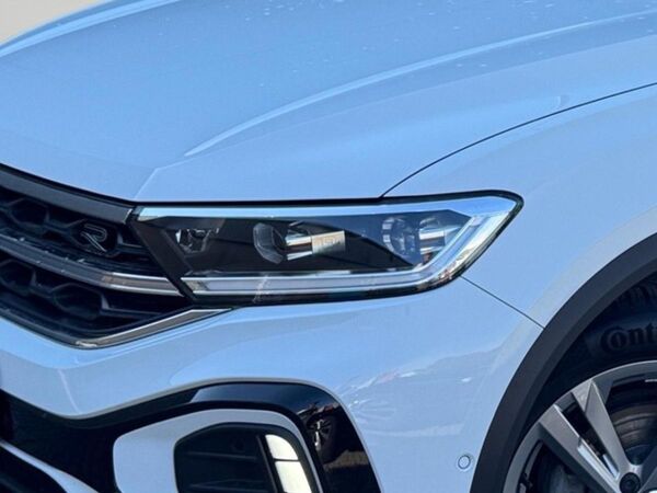 Volkswagen T-Roc R-LINE 1.5 TSI DSG+17ZOLL GJR+AHK+SHZ+KAMERA+NAVI+LED PLUS+CARPLAY bild 4