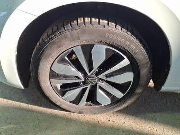 Volkswagen Touran 1.5 TSI Goal 7Si ACC Navi RüKa Sitzh. 16 bild 5