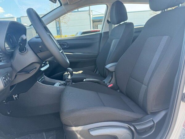 Hyundai i20 Trend SHZ*RFK*4xSHZ*Voll-LED*Navi*LRH*PDC*BT* bild 7