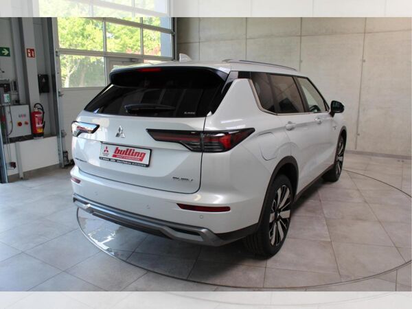 Mitsubishi Outlander PHEV Intro Edition bild 4