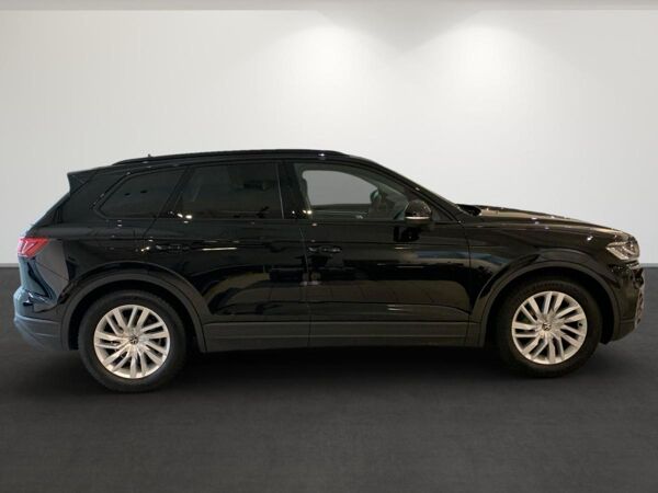 Volkswagen Touareg 3.0 TDI 170kW 4Motion -  LED AHK ACC SHZ DAB+ Navi Rear View LM CarPlay GJR bild 3
