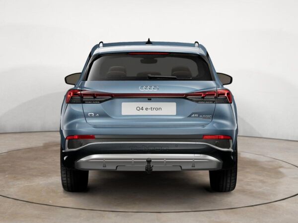 Audi Q4 e-tron S line 45 quattro bild 3