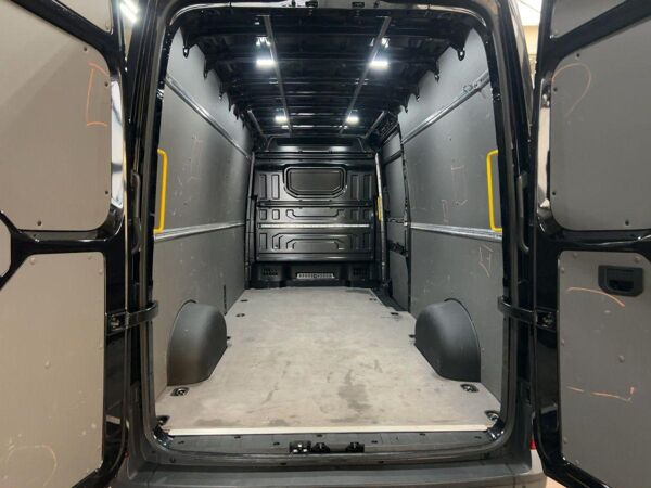 Volkswagen Crafter Kasten LR 2,0 TDI DSG RFK NAVI GRA PDC bild 6
