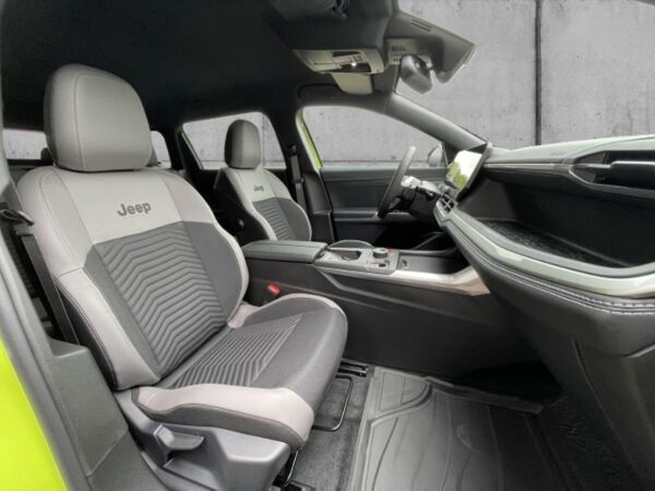 Jeep Compass First Edition ACC+PDC+KAMERA+NAVI+LED+CARPLAY bild 6