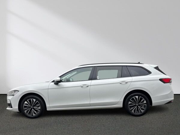 Skoda Superb Combi Selection 2.0 TDI 150PS DSG *SOFORT VERFÜGBAR* bild 6