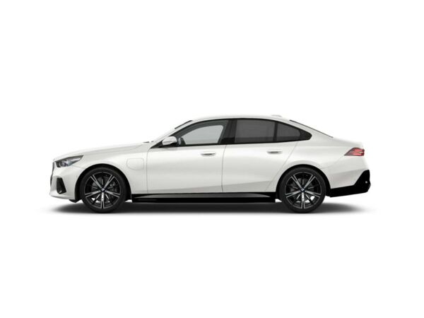 BMW 550 e xDrive Limousine SOFORT VERFÜGBAR!!! bild 2