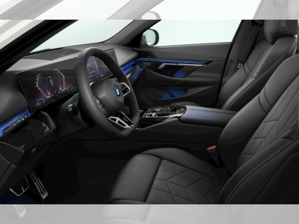BMW 550 e xDrive Limousine SOFORT VERFÜGBAR!!! bild 6