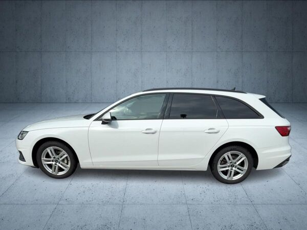 Audi A4 Avant 40 TFSI S tr. FLA Cam Navi PDC plus SHZ bild 3