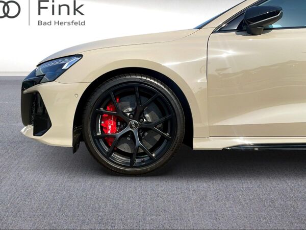 Audi RS3 Limousine RS-Sportabgasanlage Pano Matrix bild 5