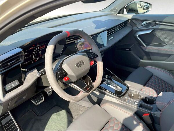 Audi RS3 Limousine RS-Sportabgasanlage Pano Matrix bild 7