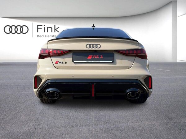 Audi RS3 Limousine RS-Sportabgasanlage Pano Matrix bild 4
