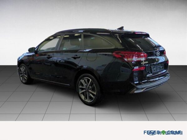 Hyundai i30 ADVANTAGE PLUS PAKET NAVI LED SHZ CARPLAY bild 5