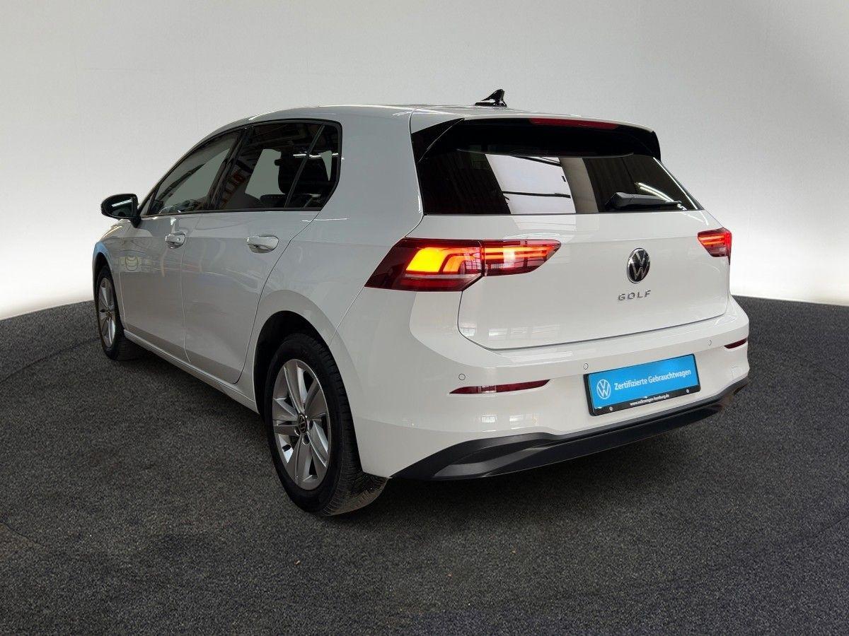 Volkswagen Golf VIII 1.5 TSI Life HeadUp Navi RearView GJR bild 2