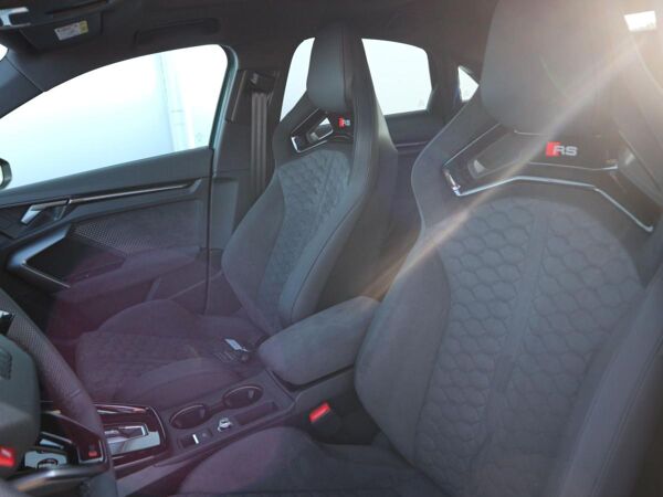Audi RS3 RS 3 Limousine S tronic*GOMERA PERLEFFEKT* bild 7
