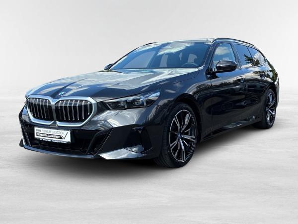 BMW 520 d xDrive Touring M Sport STANDHEIZUNG,AHK,ACC,SITZLÜFTUNG,H/K SOUND,EL. SITZE,360 GRAD KAMERA bild