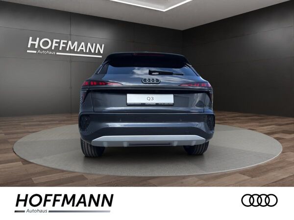Audi Q3 SUV TFSI 110 kW S tronic / TECH PLUS / NAVI / AHK / RÜCKFAHRKAMERA / ACC / LED PLUS / SPORTSITZE bild 4