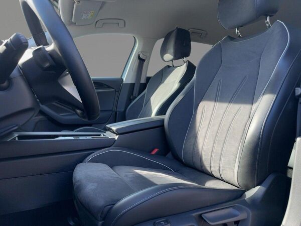 Volkswagen Passat Variant 1.5 TSI eHybrid DSG AHK HeadUp bild 6