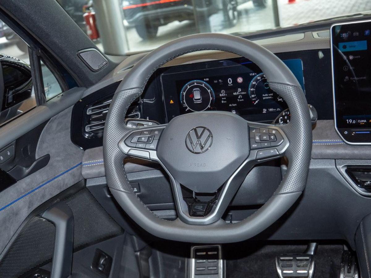 Volkswagen Tiguan R-Line 2,0 l TSI OPF 4MOTION 7-Gang-Doppelkupplungsgetrie be DSG bild 7