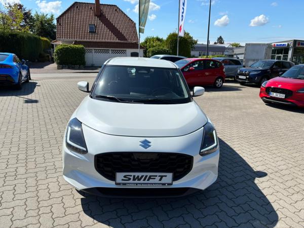 Suzuki Swift 1.2 Dualjet HYBRID Club -  Sofort -  Standort Hamburg bild