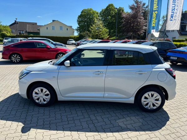 Suzuki Swift 1.2 Dualjet HYBRID Club -  Sofort -  Standort Hamburg bild 7