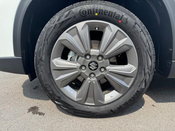 Suzuki Vitara 1.5 COMFORT PLUS ALLGRIP AGS NAVI BLUETOOTH *5 JAHRE GARANTIE* bild 7