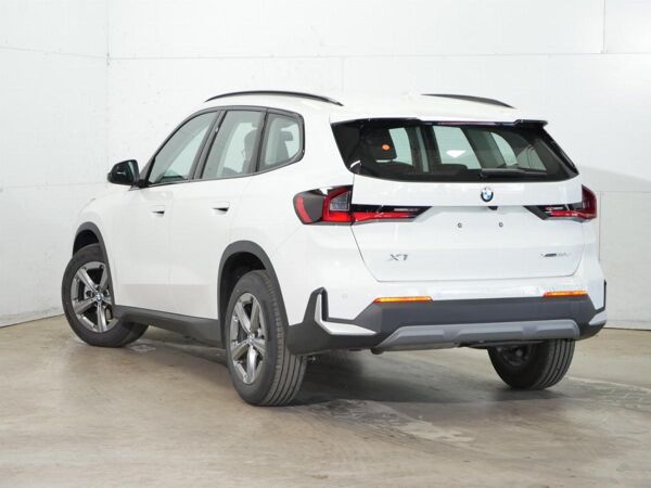 BMW X1 xDrive20d DAB LED Komfortzg. Parkassistent bild 3