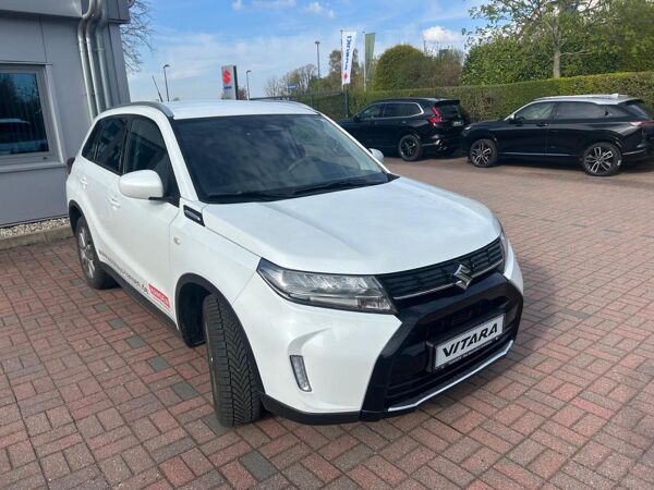 Suzuki Vitara 1.4 Comfort  Hybrid 6AT- Standort Hamburg bild 2