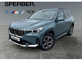 BMW X1 20i sDri., AHK., Dri. Ass. +., Park. Ass. +., H/K., Keyless., Head Up., uvm. BMW X1 20i sDri., AHK., Dri. Ass. +., Park. Ass. +., H/K., Keyless., Head Up., uvm.