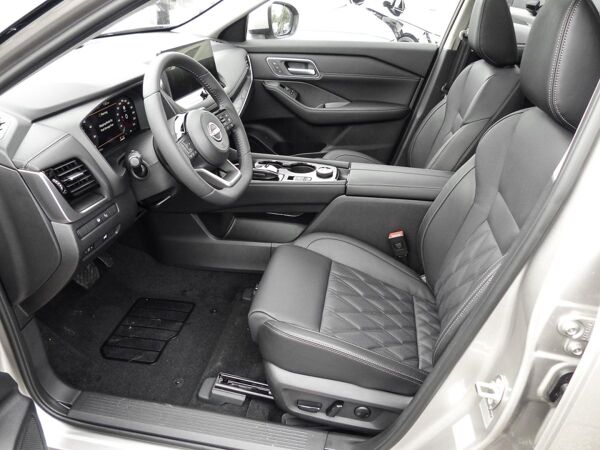 Nissan X-Trail Tekna+ 1.5 VC-T e-POWER e-4ORCE 213PS 4x4 7-Sitzer 20" *sofort verfügbar* bild 6