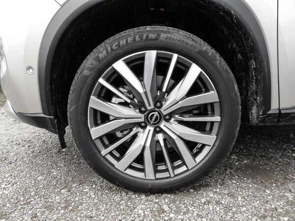 Nissan X-Trail Tekna+ 1.5 VC-T e-POWER e-4ORCE 213PS 4x4 7-Sitzer 20" *sofort verfügbar* bild 3