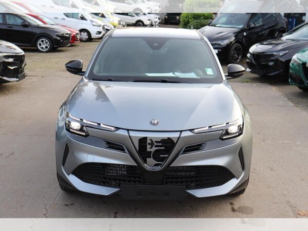 Alfa Romeo Junior INTENSA!!*SOFORT VERFÜGBAR* 1.2 VGT 100KW bild 4