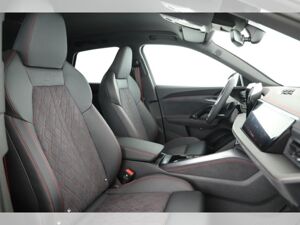 Audi Q5 Quattro S tronic edition one bild 3
