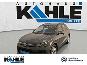 Volkswagen Tiguan Basis 2.0TDI DSG AHK Navi Garantie ACC Volkswagen Tiguan Basis 2.0TDI DSG AHK Navi Garantie ACC