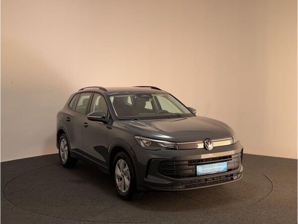 Volkswagen Tiguan Basis 2.0TDI DSG AHK Navi Garantie ACC bild 3