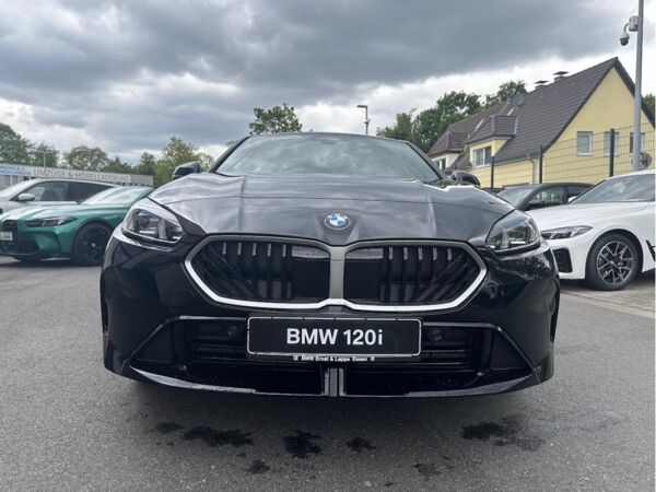 BMW 120 M Sport || 18Z AHK adapt.LED Keyless inkl. Versicherung bild 2