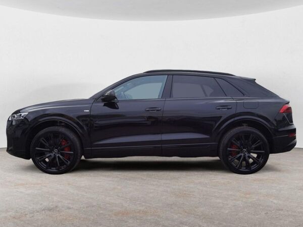Audi Q8 SUV TFSI e quattro 290 kW tiptronic Sofort verfügbar! bild 2