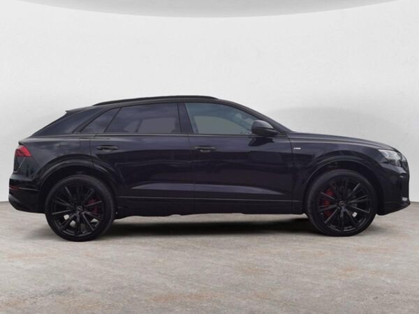 Audi Q8 SUV TFSI e quattro 290 kW tiptronic Sofort verfügbar! bild 6