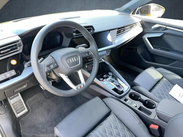 Audi S3 Sportback 245KW TFSI S-tronic Sportfahrwerk Kamera Navi Matrix LED Pano Leder *sofort verfügbar* HUD bild 3