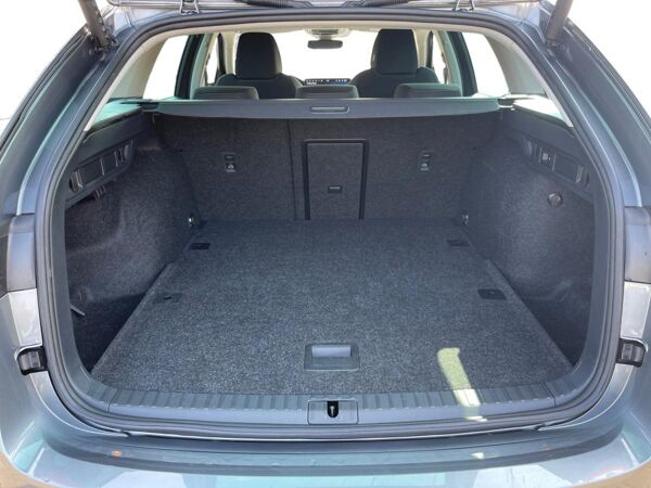 Skoda Octavia Combi Selection TDI DSG|AHK|el.HECK|NAVI bild 7