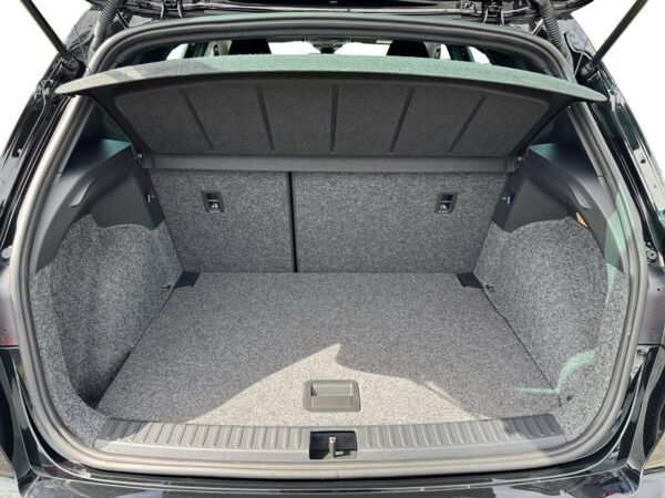 Seat Arona FR TSI DSG|NEUESMODELL!|AHK|NAVI|ACC|NEW! bild 7