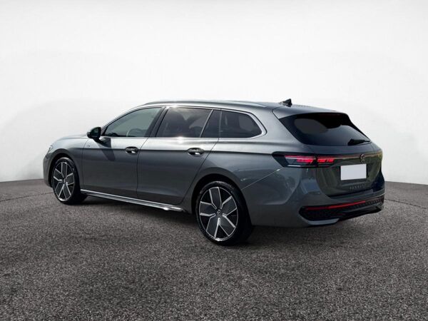 Volkswagen Passat Variant R-Line 4Mo TDI DSG|AHK|PANO|360° bild 5