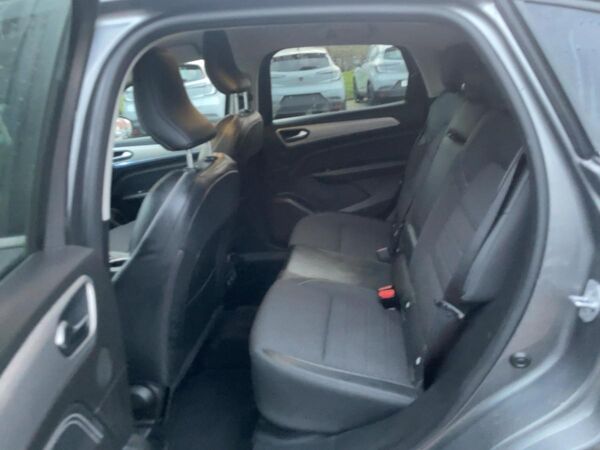 Renault Arkana 1.3 TCe 140 Techno Automatik NAVI*PDC bild 6