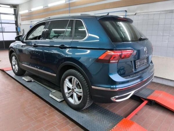 Volkswagen Tiguan 2.0 TDI DSG Elegance 4Motion Navi LED bild 3