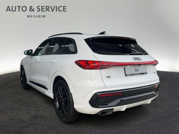 Audi Q5 SUV e-hybrid quattro S tronic bild 2