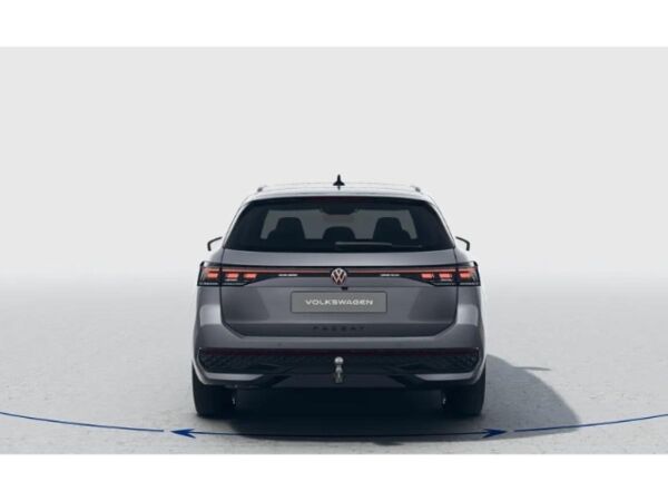 Volkswagen Passat R 2,0 TSI 4MOTION DSG LED-Matrix Leder R-Performance Paket & Abgasanlage bild 3